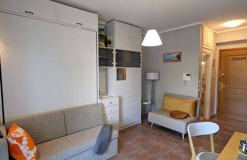 Kalamaria Wohnung | Calm & Cosy Studio, Central Kalamaria