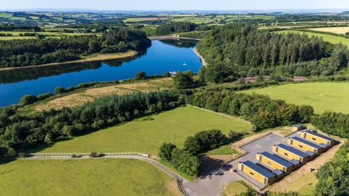 Brayford Kabine | Calvert Devon Lodges