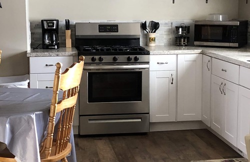 Bern Haus | Komplett umgebaute Hütte in der ruhigen Gemeinde Bern. Minuten nach Bear Lake