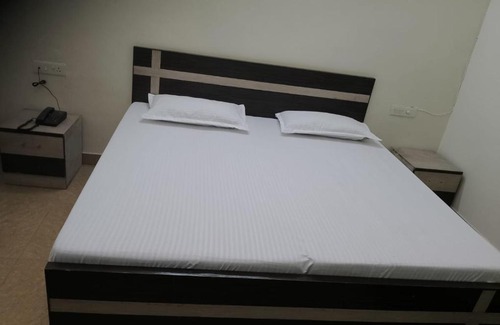 The Mall Road Haus | Camel view hotel