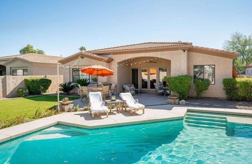 Camelback East Haus | Bella Sonora: Chic Camelback Corridor Home w/Pool