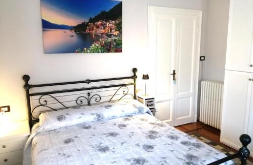 Mariano Comense Haus | Camera con bagno PVT e aree relax