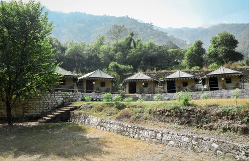 Shivpuri Wohnmobilvermietung | Camp Awara Rishikesh