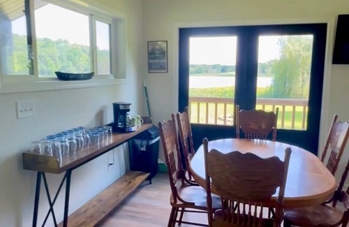 Three Rivers Kabine | Camp Blue Canoe - Creekside Cottage