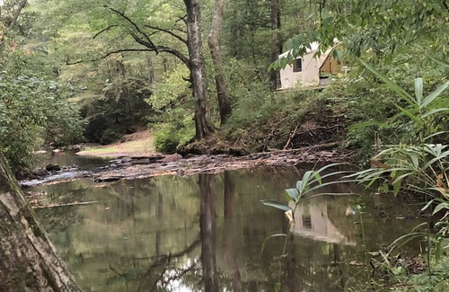 Ashland Wohnmobilvermietung | Camp Hidden Creek / Schlaf, wo der Glanz gemacht wurde!