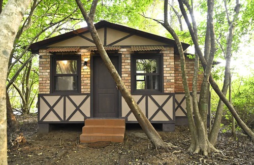 Karwar Hütte | Camp Riveredge Paradise