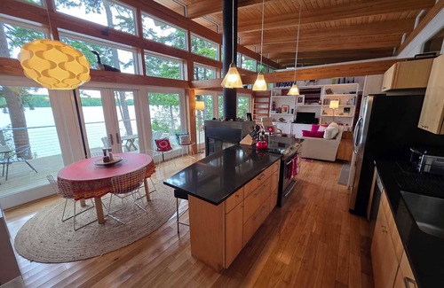 Mount Desert Hütte | Camp Shulman - elegant new cottage on Long Pond