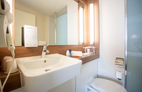 Carcassonne Hotel | Campanile Carcassonne Est La Cite