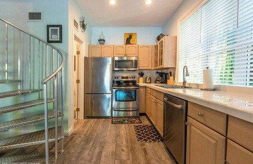 Historic Seaport Haus | Campbell Suite in Key West