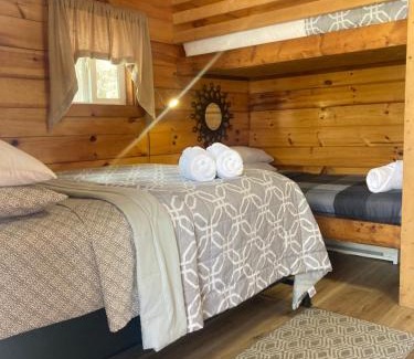 Stanton Haus | Campfire Cabin, Red River Gorge, KY, River Access & Views