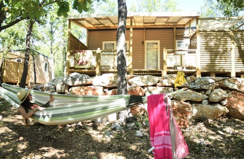 Bauduen Haus | Camping Tikayan Rives du Lac de Sainte Croix*** - GEORGIA. STANDARD 4 people