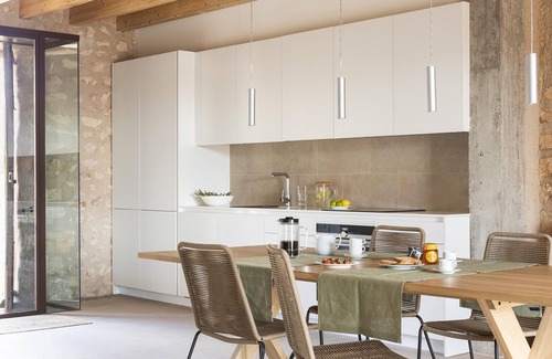 Consell Skihütte | Tolles Ferienhaus mit Pool 6 Personen | Design & Liebe zum Detail | Can Cunso 20