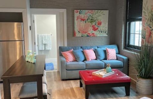 Worcester Wohnung | Canal District -Woo Sox, Restaurants, shops!