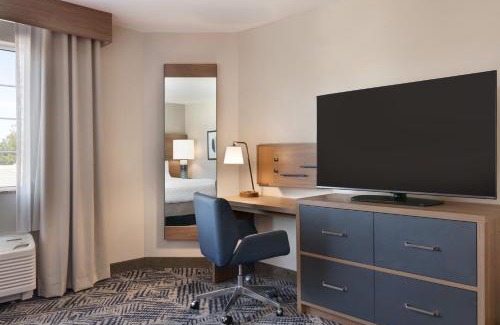 Wake Forest Hotel | Candlewood Suites Wake Forest-Raleigh Area by IHG