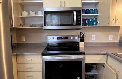 Sun Prairie Wohnung | Cannery Square Unit - 106 by Patriot Properties