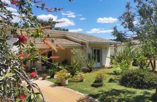 Serta Haus | Cantinho da Alice Family Villa