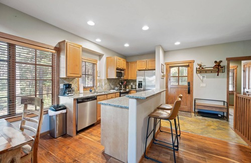 Tamarack Resort Haus | Canyon View Town Home | Ski-in Ski-out