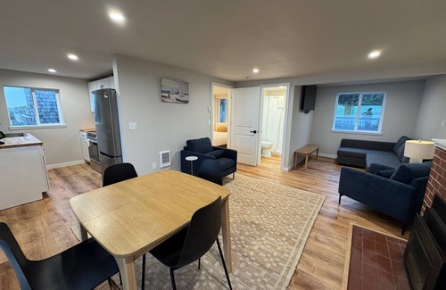 Waldport Hütte | Cape Cod Cottages #7 - Oceanfront with Fireplace!