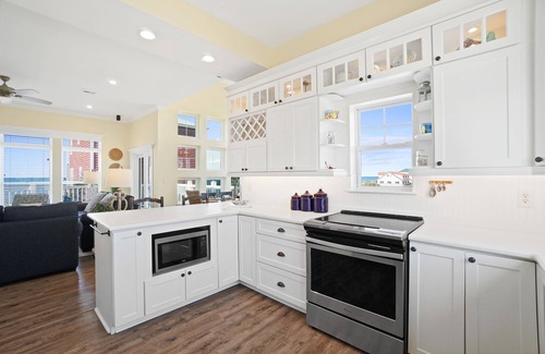 Cape San Blas Haus | Blick auf den Golf, Custom 2600sqft Home, 30 Schritte zum Strand, Pool, abgeschirmte Veranda