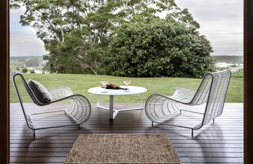 Ewingsdale Villa | A Private Studio Retreat with Hinterland Views