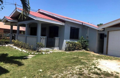 Armenia Haus | Capital Escape - Charming bungalow with WiFi & AC