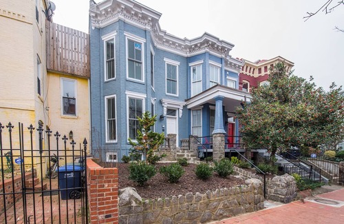 Stanton Park Haus | Capitol Hill / US-Senat / US-Kapitol / Denkmäler. Drei Schlafzimmer / 2. 5Bäder. Herrlich!