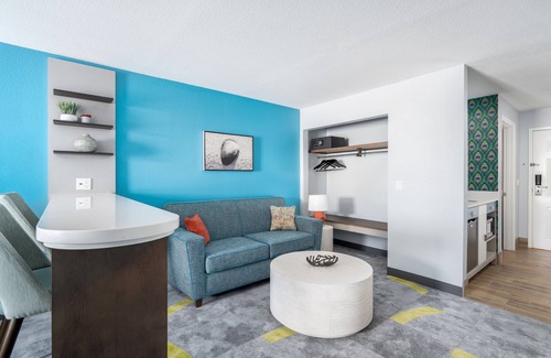 Sebastian Resort | Capt Hiram's Resort