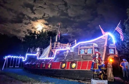 Lyndon Station Kabine | Captain Morgan's Pirate Ship Cabin! 15 mins Near the Dells