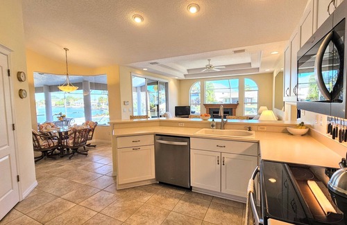 Palm Harbor Haus | "Captain's Key Waterside Retreat" Boat Dock! Awesome Pool!