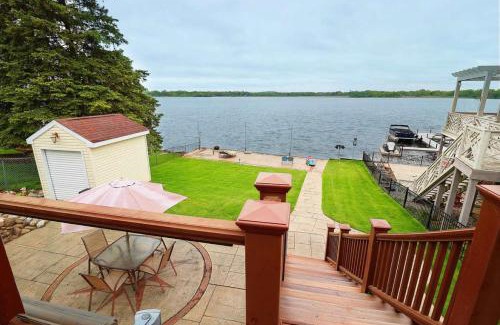 Fox Lake Haus | Captain's Quarters Lake Life Dream Home
