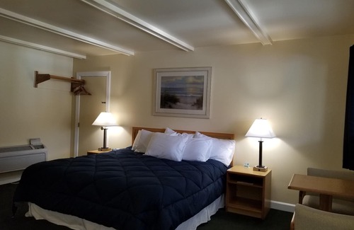 Saugatuck Hotel | Captain's Quarters Motel
