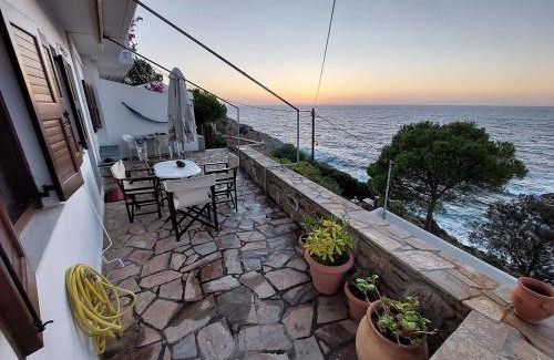 Armenistis Haus | Captain's View Guesthouse