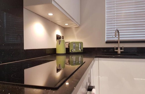 Brentwood Wohnung | Captivating 2-Bed Apartment in Brentwood