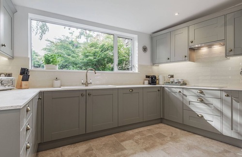 Longnor Hütte | CARDER COTTAGE, pet friendly, character holiday cottage in Longnor