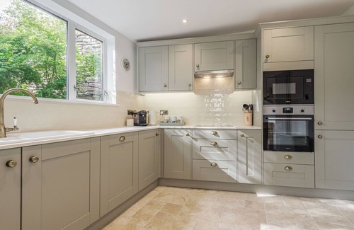 Longnor Hütte | CARDER COTTAGE, pet friendly, character holiday cottage in Longnor