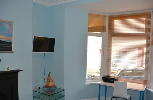 Penarth Wohnung | Cardiff 2Bed mit SofaBed im schönen Penarth. Einfaches Parken. DVB-T HD-Fernseher.