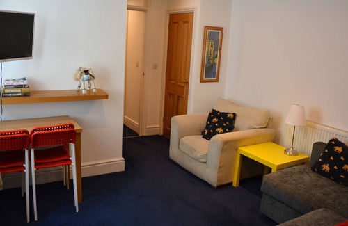 Penarth Wohnung | Cardiff 2Bed mit SofaBed im schönen Penarth. Einfaches Parken. DVB-T HD-Fernseher.