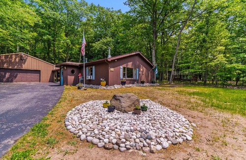 Lake Township Haus | Cardinal Cabin