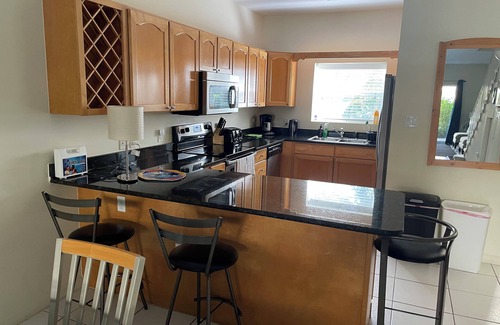 Northwest Point Haus | Caribbean Scuba & Family Resort - Coconut Bay, DreamCayman.com