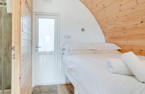 Mappleton Hütte | CARLTON MANOR POD 8, pet friendly, with a garden in Aldbrough