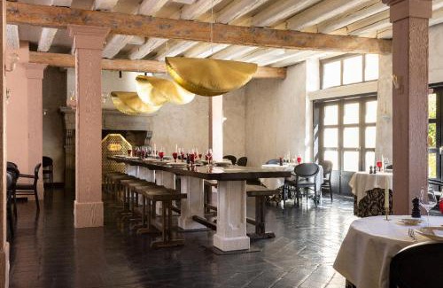Arbois Hotel | Carmel 1643
