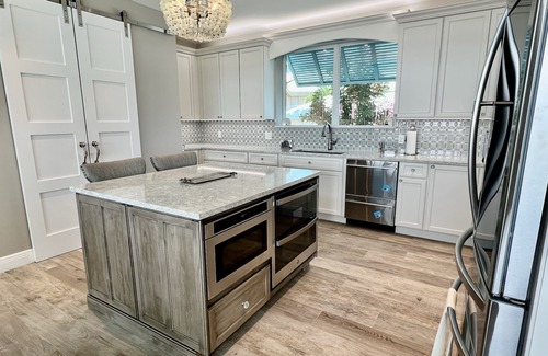 Rum Point Haus | Carolina Kai - NEWLY BUILT luxury villa, private beach in Rum Point / Cayman Kai