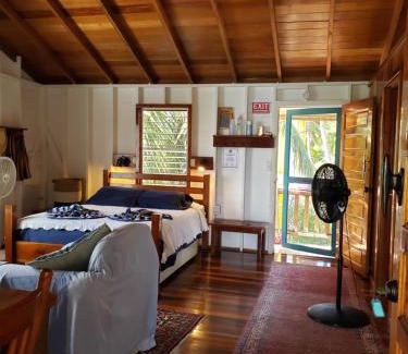 Caye Caulker Haus | Carolyn's Other House- Gold Standard Certified
