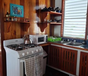 Caye Caulker Haus | Carolyn's Other House- Gold Standard Certified
