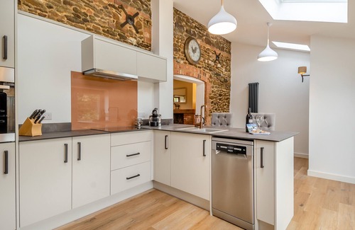 Grimston Haus | Carrstone Cottage - Zwei Schlafzimmer Haus, Schläft 4