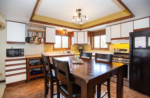 Grand Marais Haus | Carter's Cottage - 2BR/2BA cottage in Grand Marais walking distance to downtown