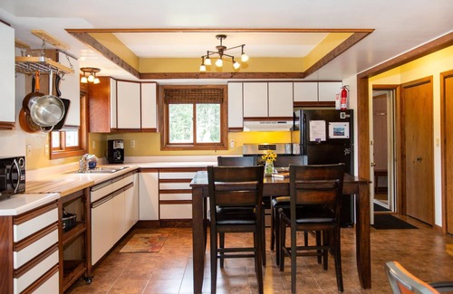 Grand Marais Haus | Carter's Cottage - 2BR/2BA cottage in Grand Marais walking distance to downtown