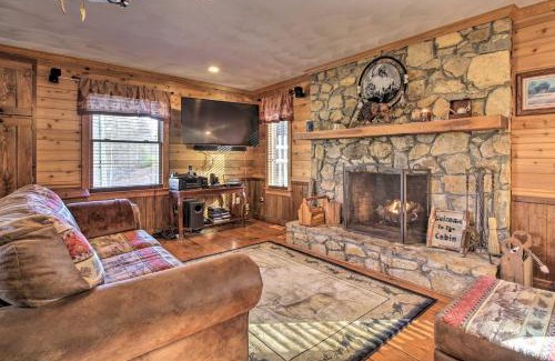 Henry Haus | Carters Hideaway by Fairy Stone Pool and Hot Tub