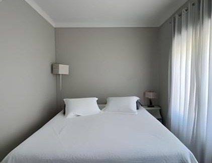 Capao da Canoa Haus | Casa 4 Suítes com piscina Fundos Lago-Ilhas Resort