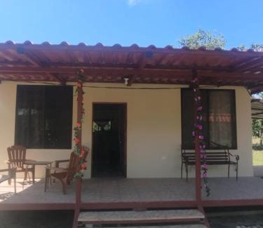 Parrita Haus | Casa a solo 20 minutos aproximadamente de Manuel Antonio Beach y a 10 minutos aproximadamente del centro de Quepos